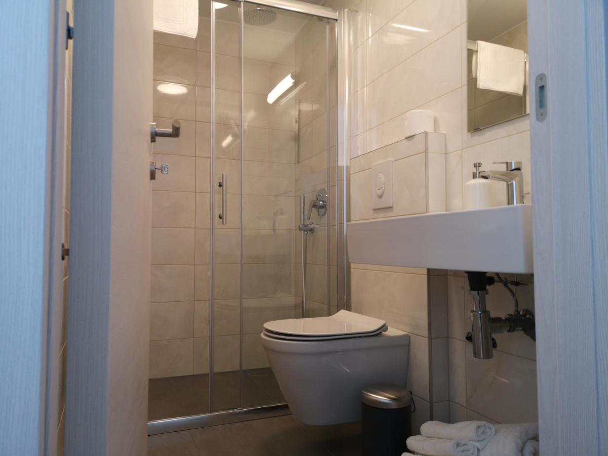 Mega Hostel Krapina Ngoại thất bức ảnh